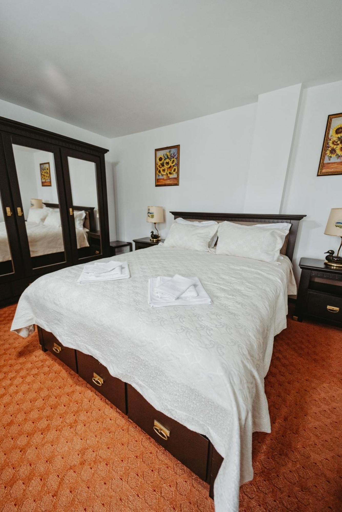 Complex Turistic Constantin Bucovina Hotel Câmpulung Moldovenesc Buitenkant foto